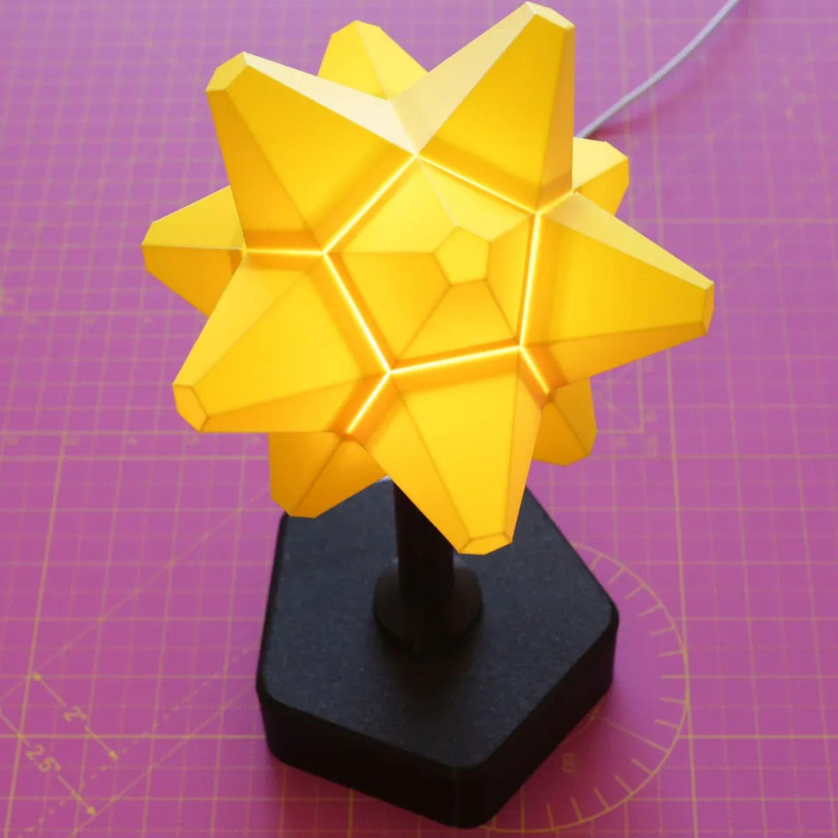 Lampe fragment d'étoile