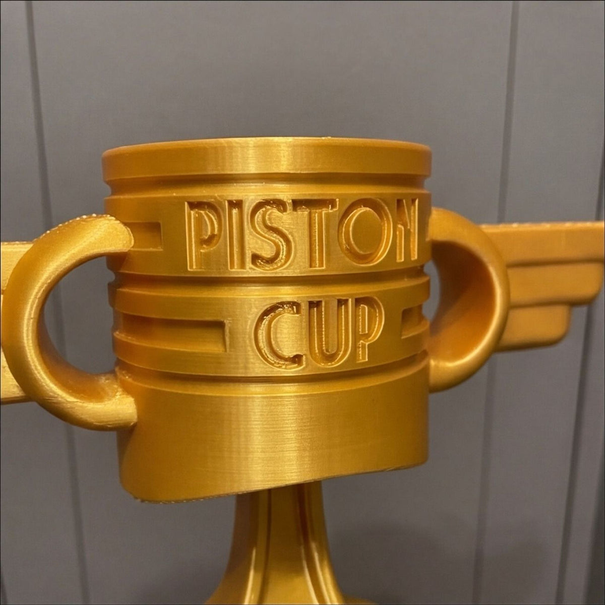 Piston Cup Trophy - Lightning McQueen Replica