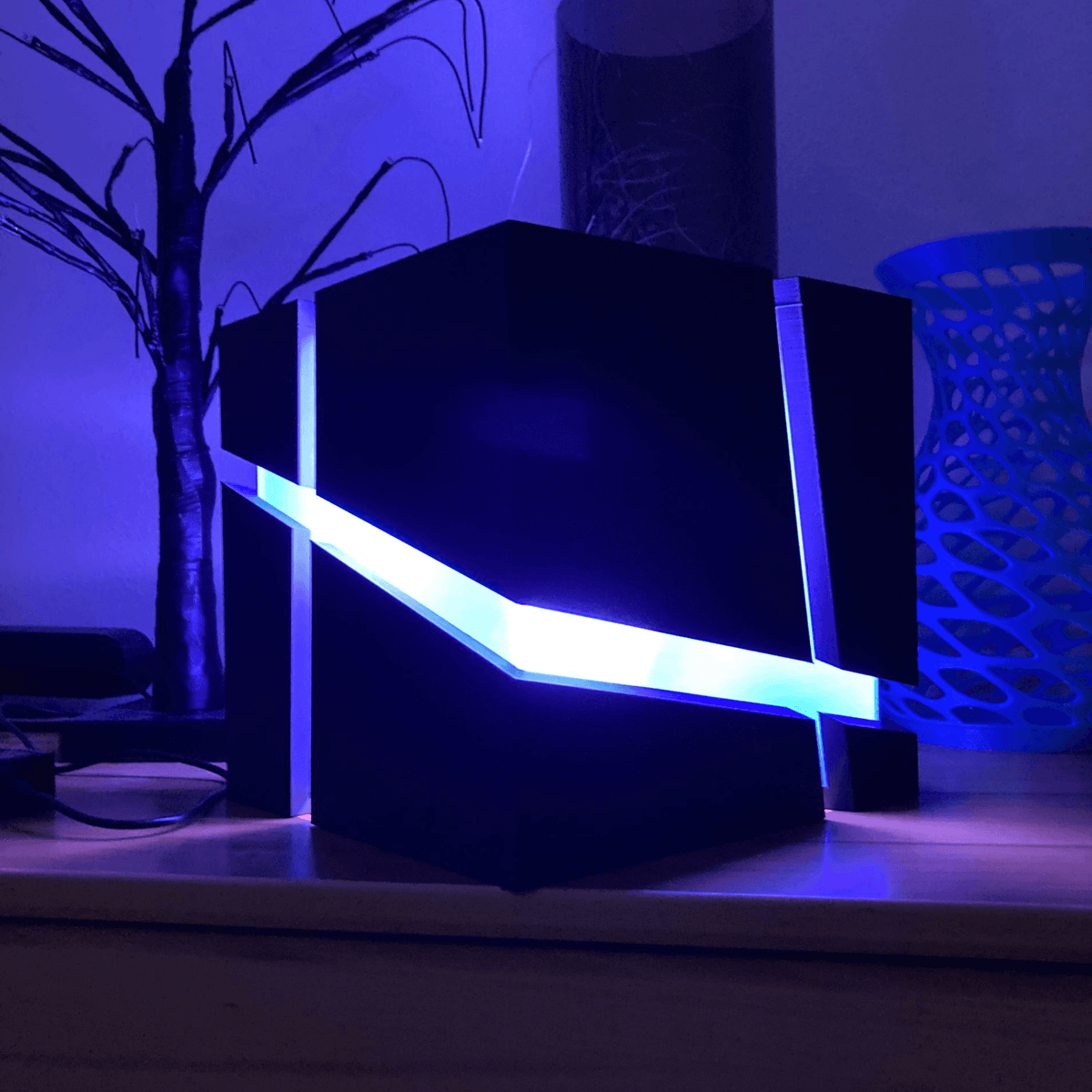 Lampe RVB fissurée