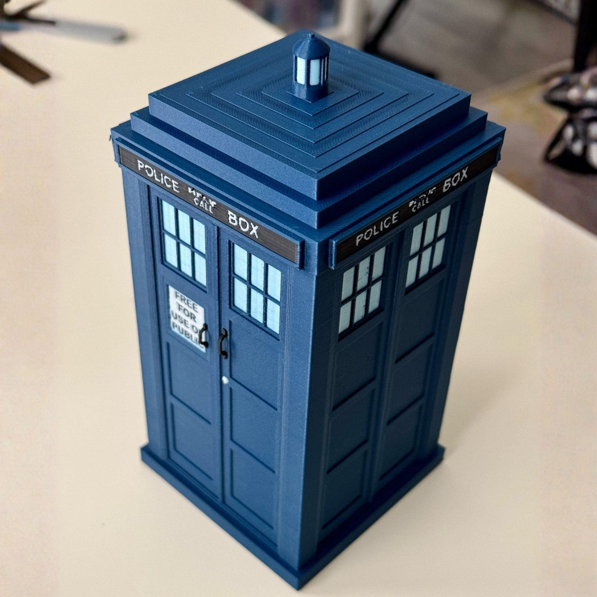 Pot de fleurs TARDIS