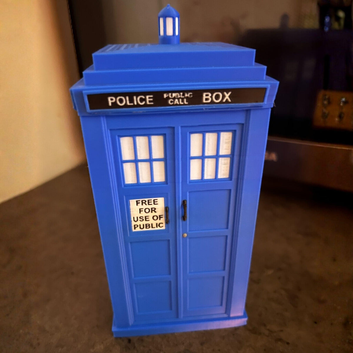 Pot de fleurs TARDIS