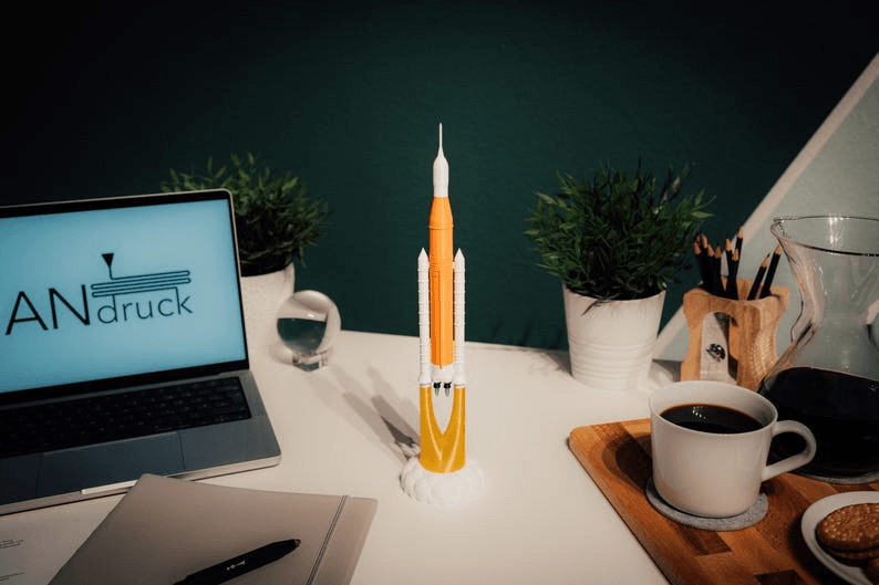 Artemis SLS Rocket Lamp – NASA-Inspired Space Desk Light